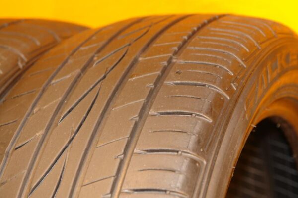 2 used tires 235/50/18 FALKEN - Image 5