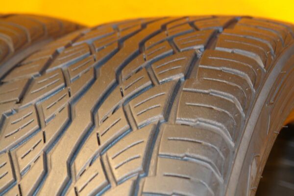 2 used tires 285/45/22 FALKEN - Image 5