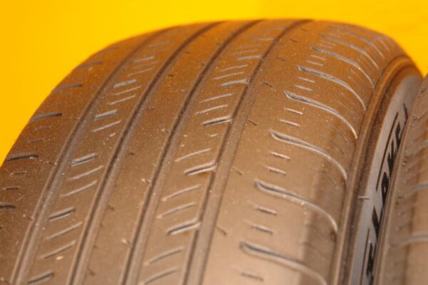 2 used tires 225/65/16 WESTLAKE - Image 3