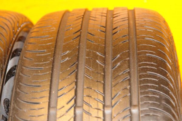 2 used tires 235/50/18 CONTINENTAL - Image 5