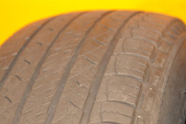 2 used tires 235/70/16 MICHELIN - Image 5