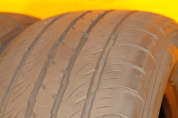 2 used tires 235/60/16 FALKEN - Image 5