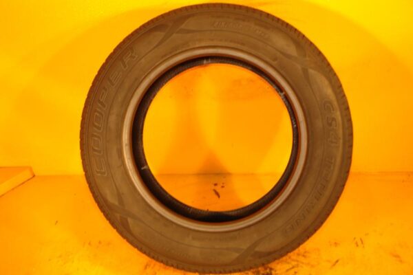 2 used tires 215/60/16 COOPER - Image 7