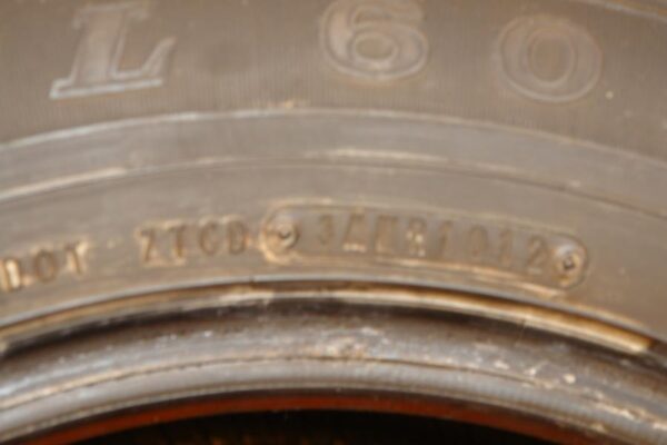 2 used tires 205/60/15 DORAL - Image 7