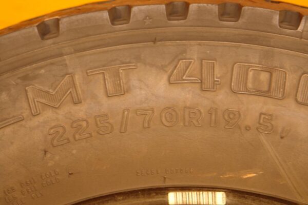 4 used tires 225/70/19.5 GENERAL - Image 6