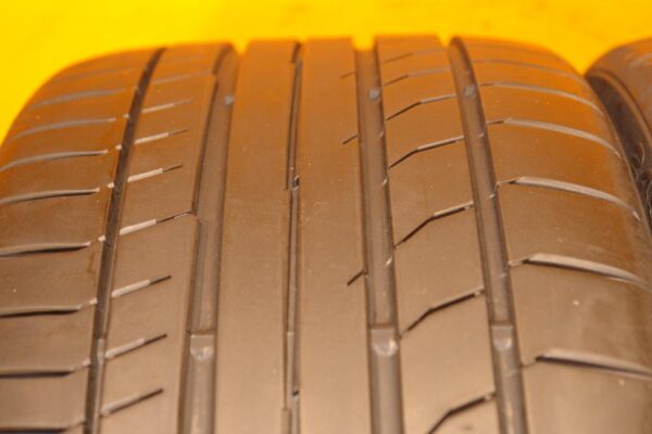 2 used tires 245/35/18 CONTINENTAL - Image 3