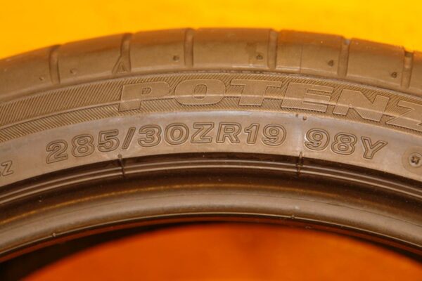 2 used tires 285/30/19 BRIDGESTONE - Image 7