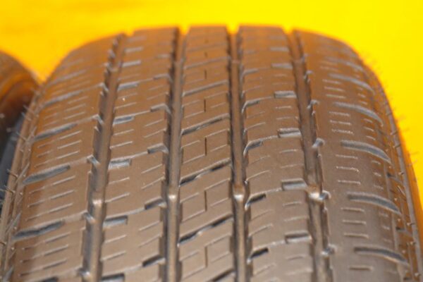 2 used tires 205/65/16 BRIDGESTONE - Image 3