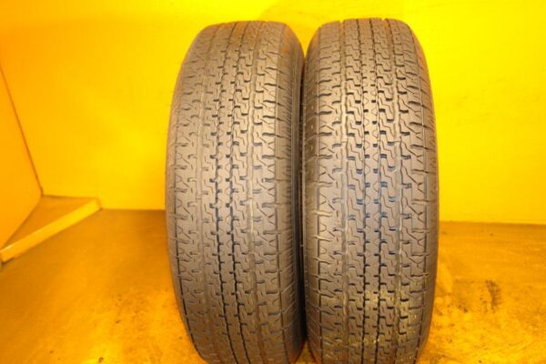 2 used tires ST 215/75/14 TOW - MASTER