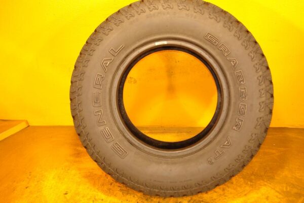 2 used tires 235/75/15 GENERAL - Image 8