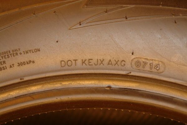 2 used tires 275/60/20 GREMAX - Image 7