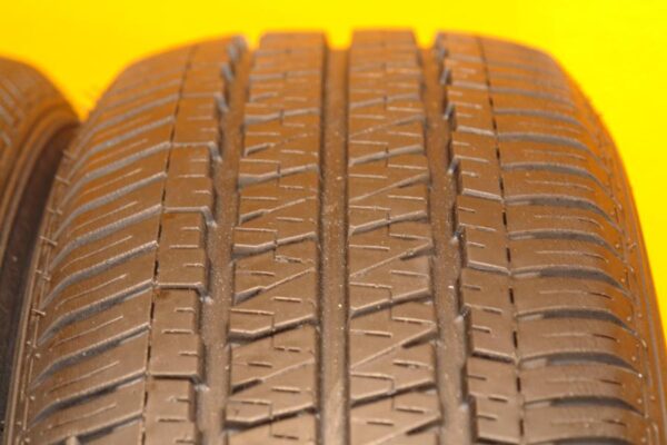 2 used tires 205/65/15 BRIDGESTONE - Image 5