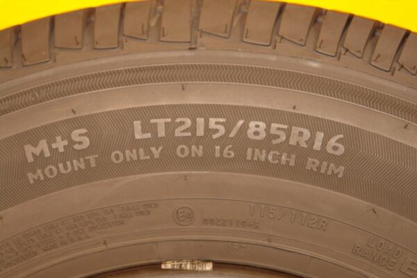 2 used tires LT 215/85/16 MESA - Image 6