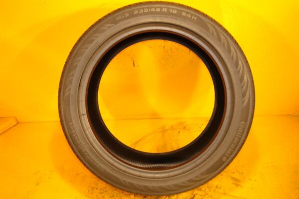 2 used tires 235/45/18 CONTINENTAL - Image 8