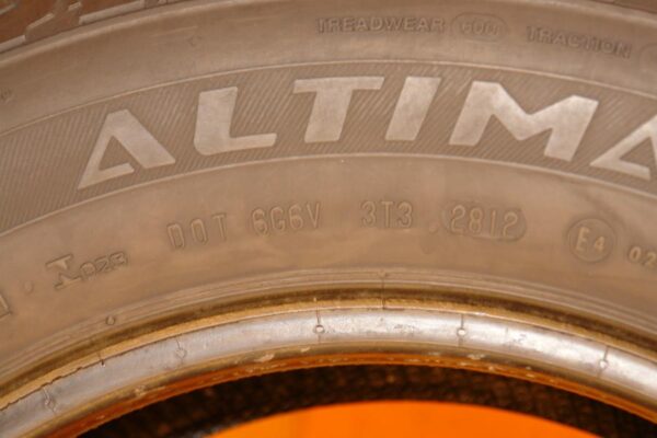 2 used tires 215/65/16 GENERAL - Image 7