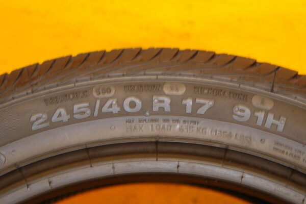 2 used tires 245/40/17 CONTINENTAL - Image 8