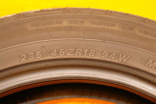 2 used tires 235/45/18 FALKEN - Image 6