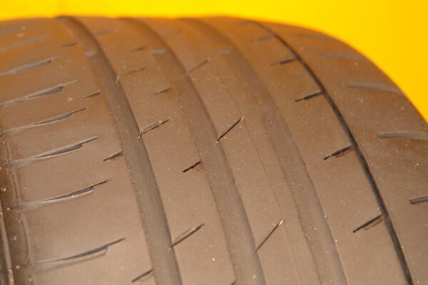 2 used tires 245/35/19 CONTINENTAL - Image 3