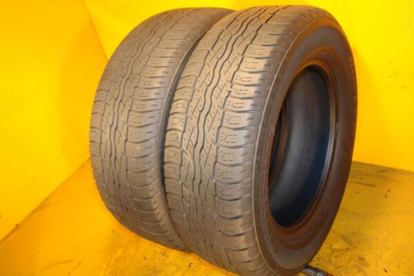 2 used tires 235/60/16 BRIDGESTONE - Image 2