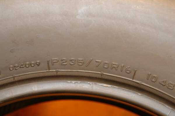 2 used tires 235/70/16 GENERAL - Image 7