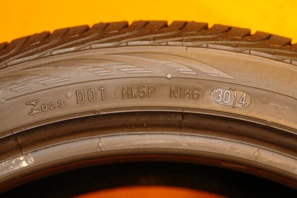 2 used tires 265/35/18 CONTINENTAL - Image 8