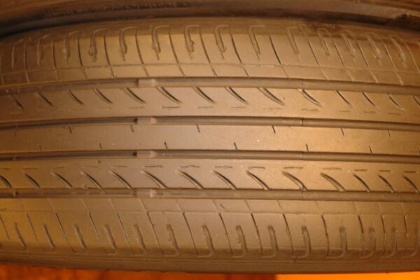 2 used tires 215/60/16 WESTLAKE - Image 4