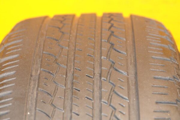 2 used tires 225/65/17 AUTOGRIP - Image 5