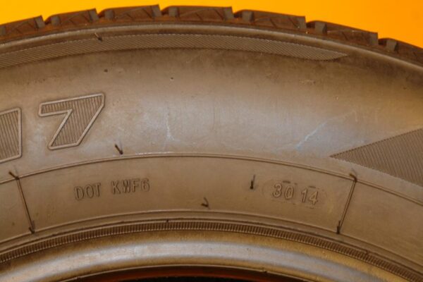 2 used tires 225/65/17 AUTOGRIP - Image 7