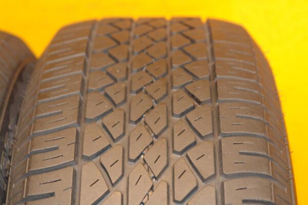 2 used tires 225/70/16 INVADER - Image 3