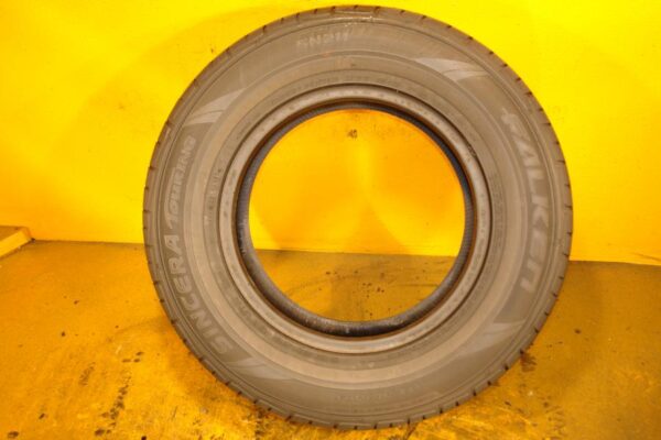 2 used tires 215/70/15 FALKEN - Image 6