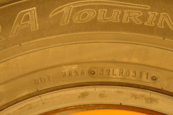 2 used tires 215/70/15 FALKEN - Image 8