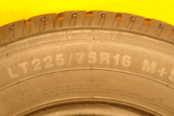 2 used tires LT 225/75/16 HIFLY - Image 8