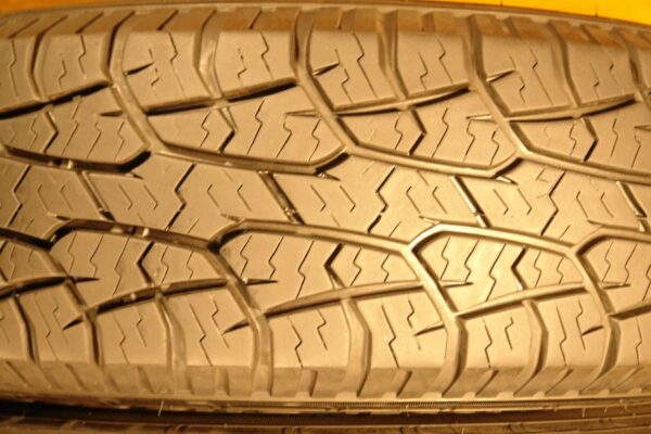 2 used tires LT 225/75/16 HIFLY - Image 4