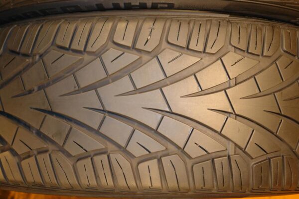 2 used tires 255/50/19 GENERAL - Image 4