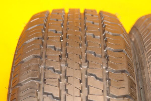 2 used tires 215/70/14 JETZON - Image 3