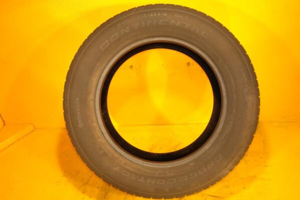 2 used tires 235/65/18 CONTINENTAL - Image 7