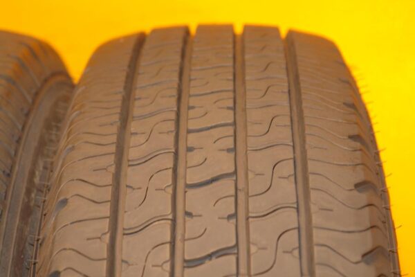 2 used tires LT 225/75/16 WILDCAT - Image 5