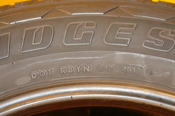 2 used tires 275/60/20 BRIDGESTONE - Image 7