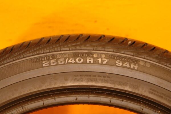 2 used tires 255/40/17 CONTINENTAL - Image 8