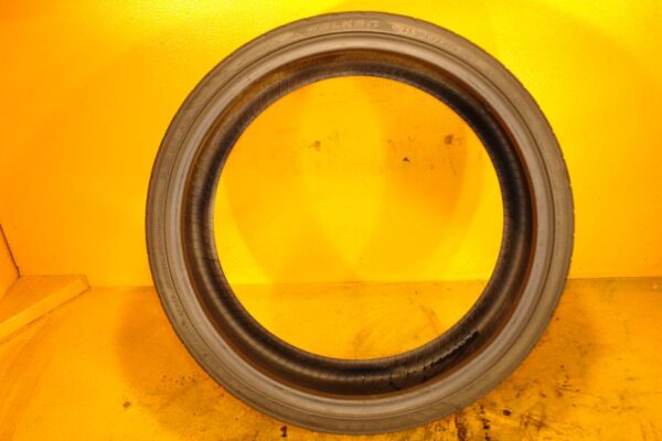 2 used tires 255/30/22 FALKEN - Image 7