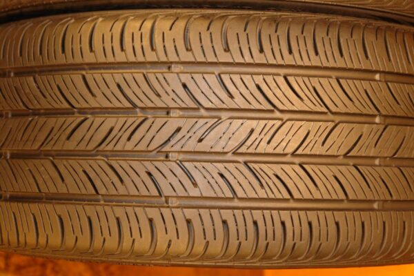 2 used tires 235/40/18 CONTINENTAL - Image 4