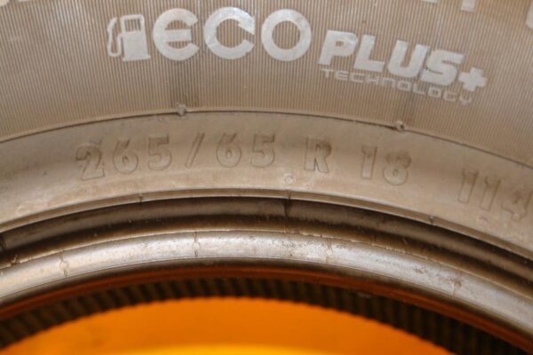 2 used tires 265/65/18 CONTINENTAL - Image 8