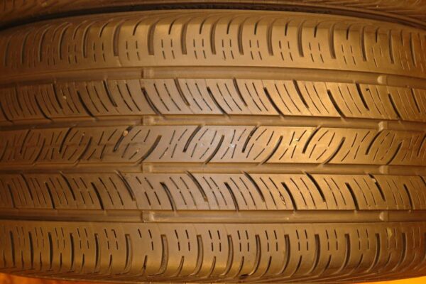 2 used tires 255/35/18 CONTINENTAL - Image 4