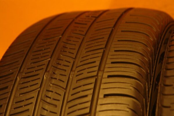 2 used tires 225/50/17 CONTINENTAL - Image 5