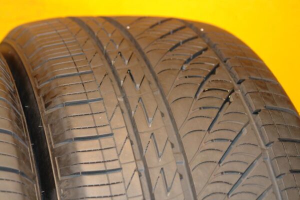 2 used tires 275/40/19 BRIDGESTONE - Image 3