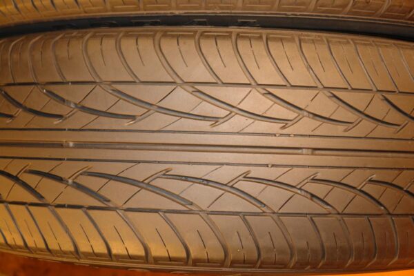 4 used tires 225/60/16 DORAL - Image 4