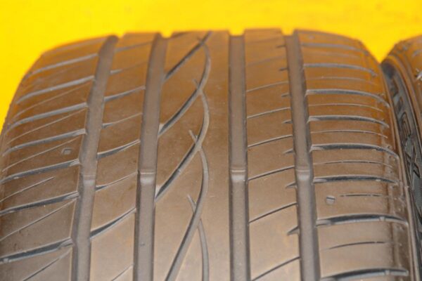 2 used tires 245/40/17 FALKEN - Image 3