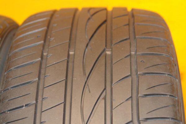 2 used tires 235/45/18 FALKEN - Image 3