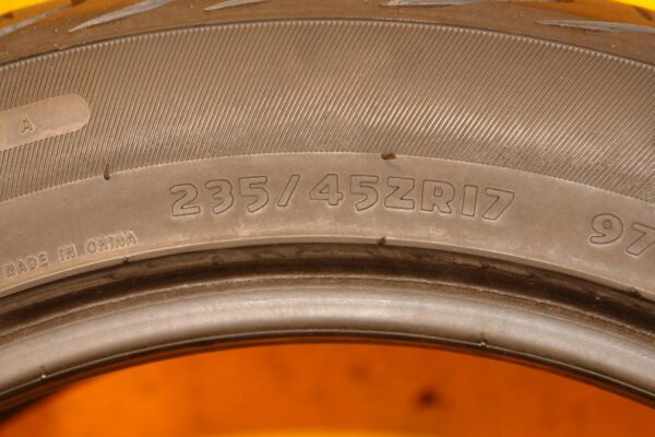 2 used tires 235/45/17 ZENNA - Image 7