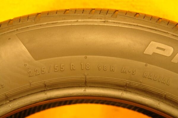 2 used tires 225/55/18 CONTINENTAL - Image 7